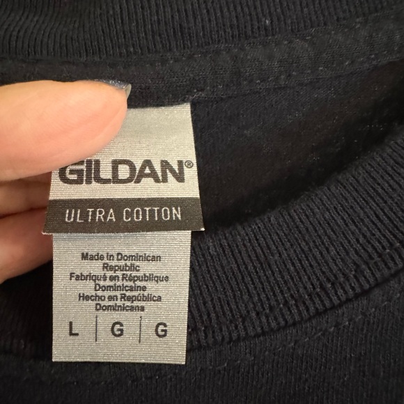 Gildan Ultra Cotton Black Graphic T-Shirt - Picture 2 of 2